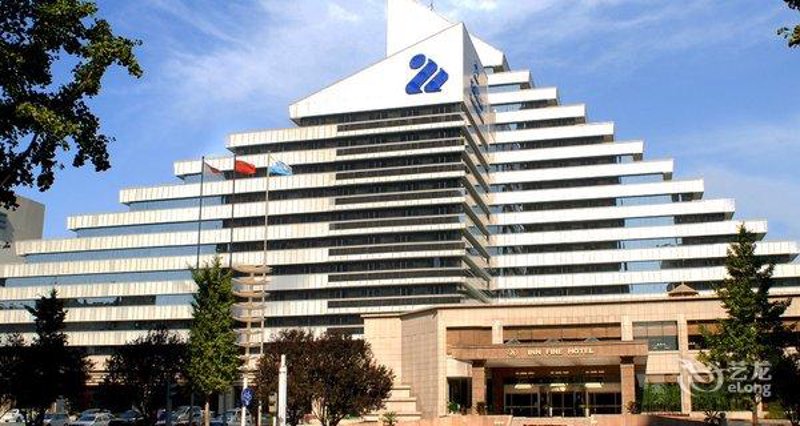 大连商品交易所：市场波动中的稳健之选